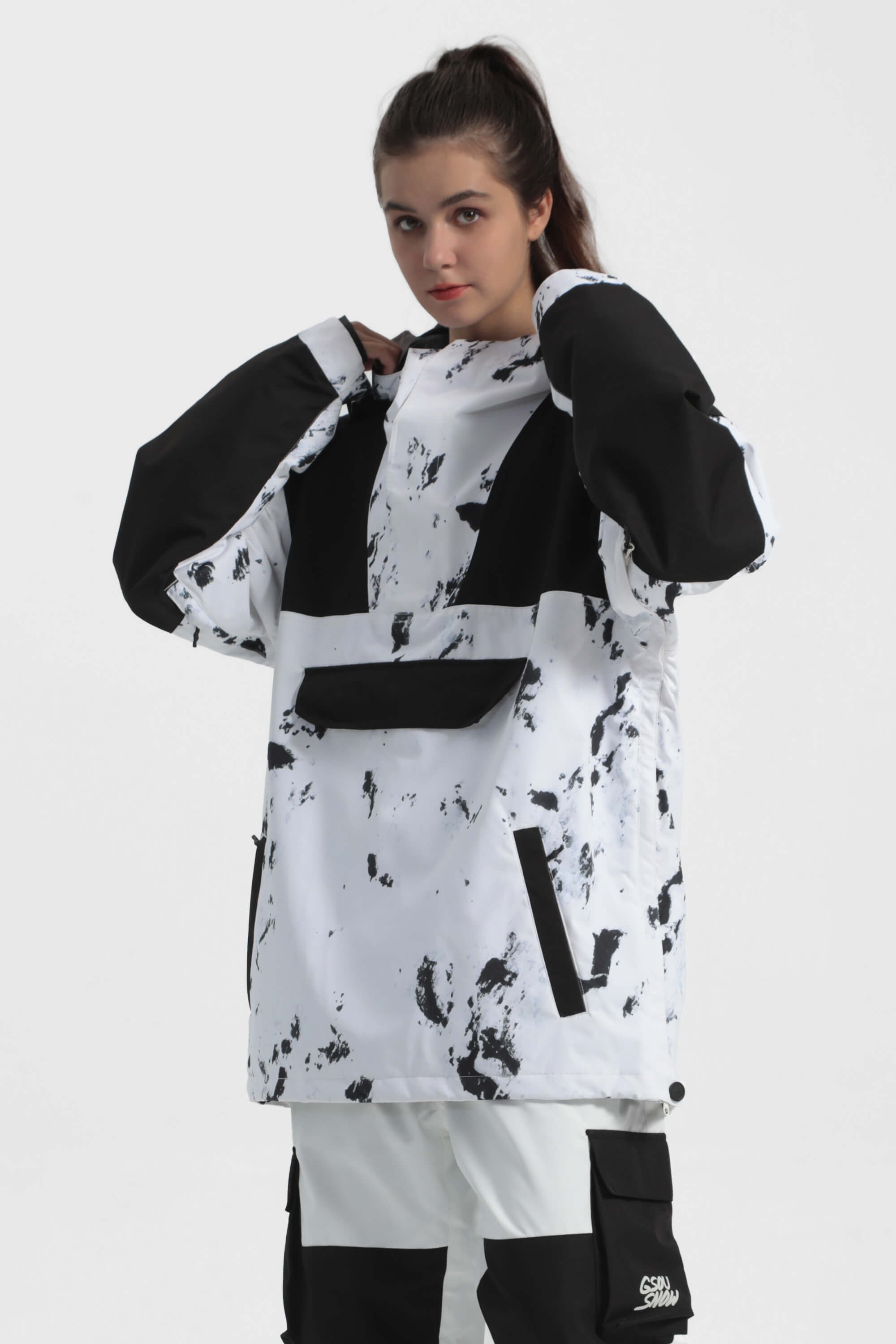 Women's Ivory & Black Insulated Color-Block Ski Anorak Snow Anoraks