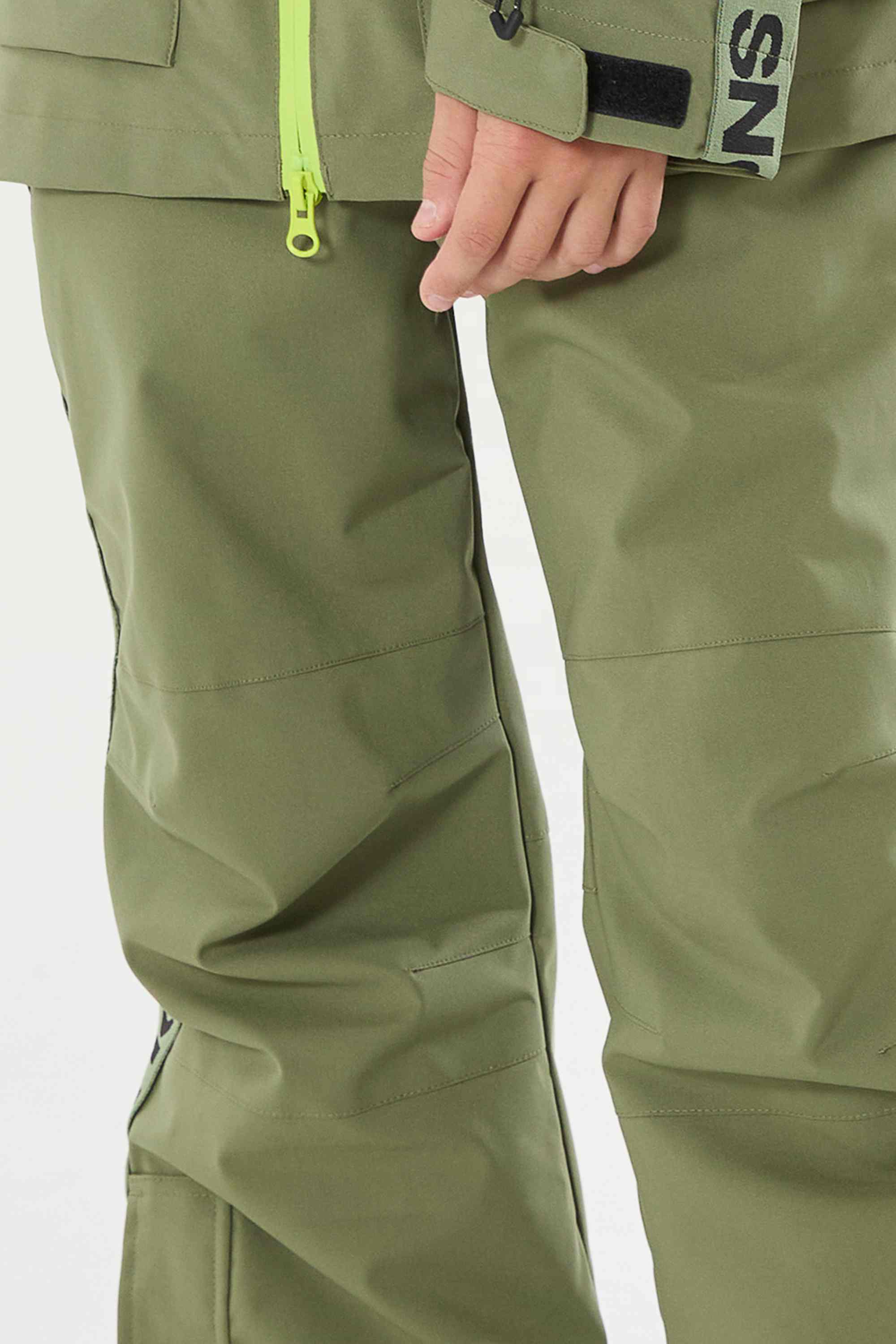Off White Insulated Ski Pants With Suspenders Snow Pants