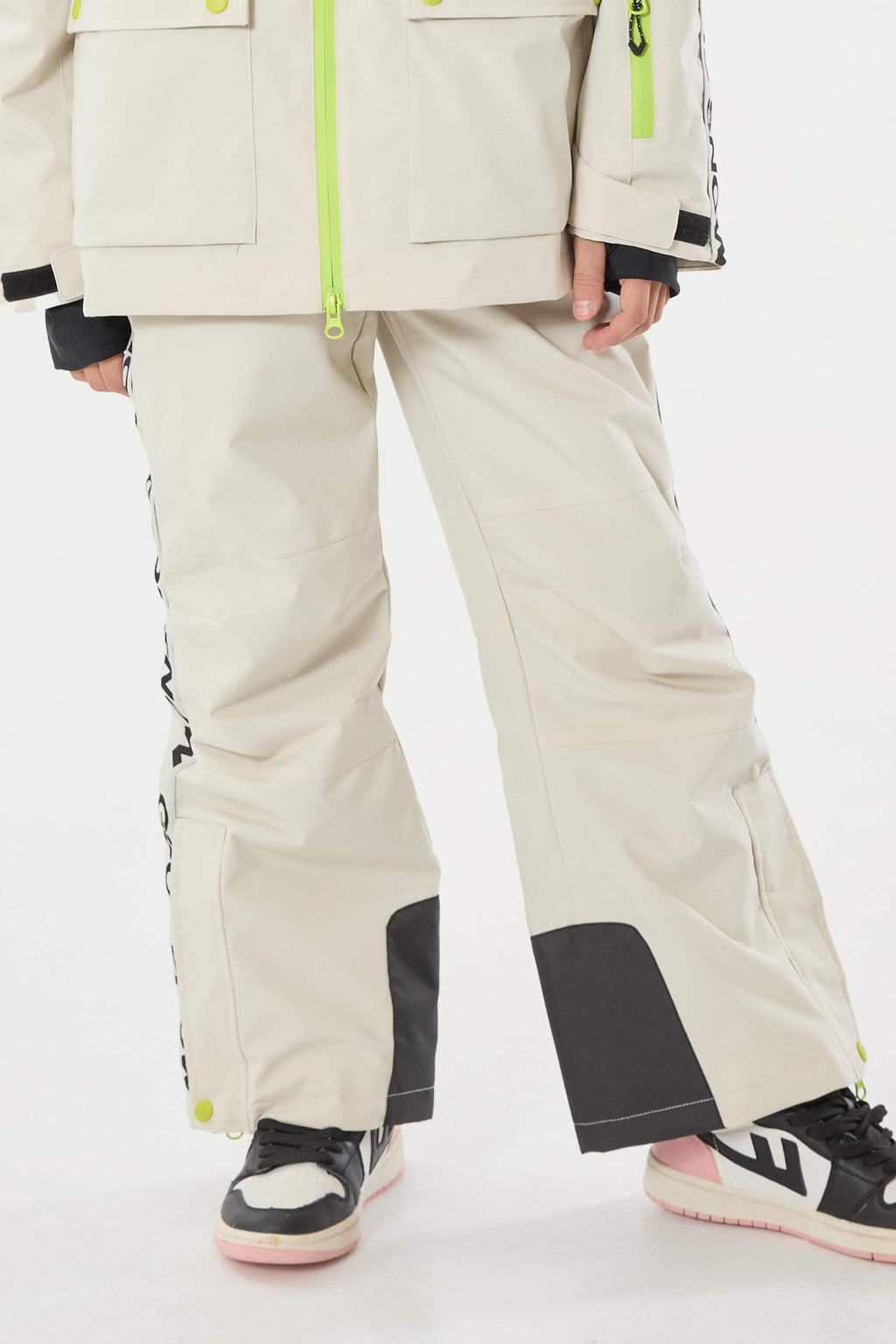 Navy Blue Insulated Ski Pants With Suspenders Snow Pants