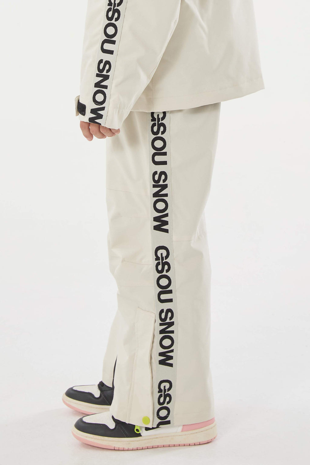 Off White Insulated Ski Pants With Suspenders Snow Pants