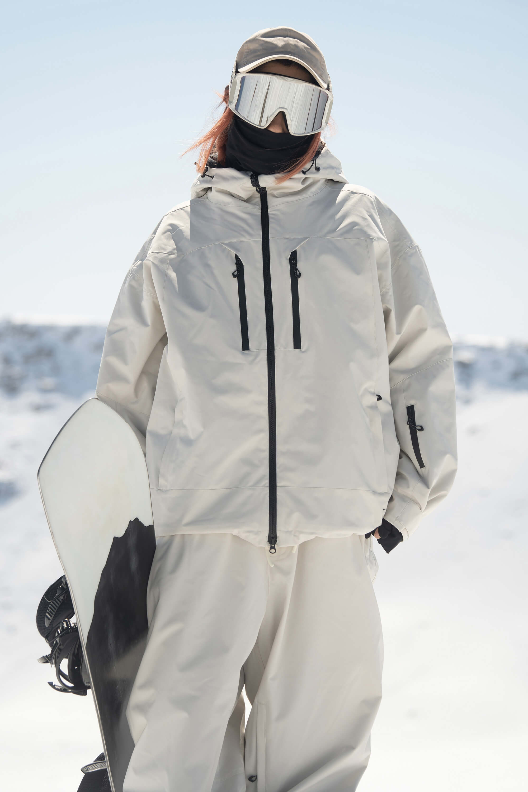 Women's Off White Multi-Pocket Dual-Vent Ski Jacket Waterproof Insulated Snow Jacket Secondary image