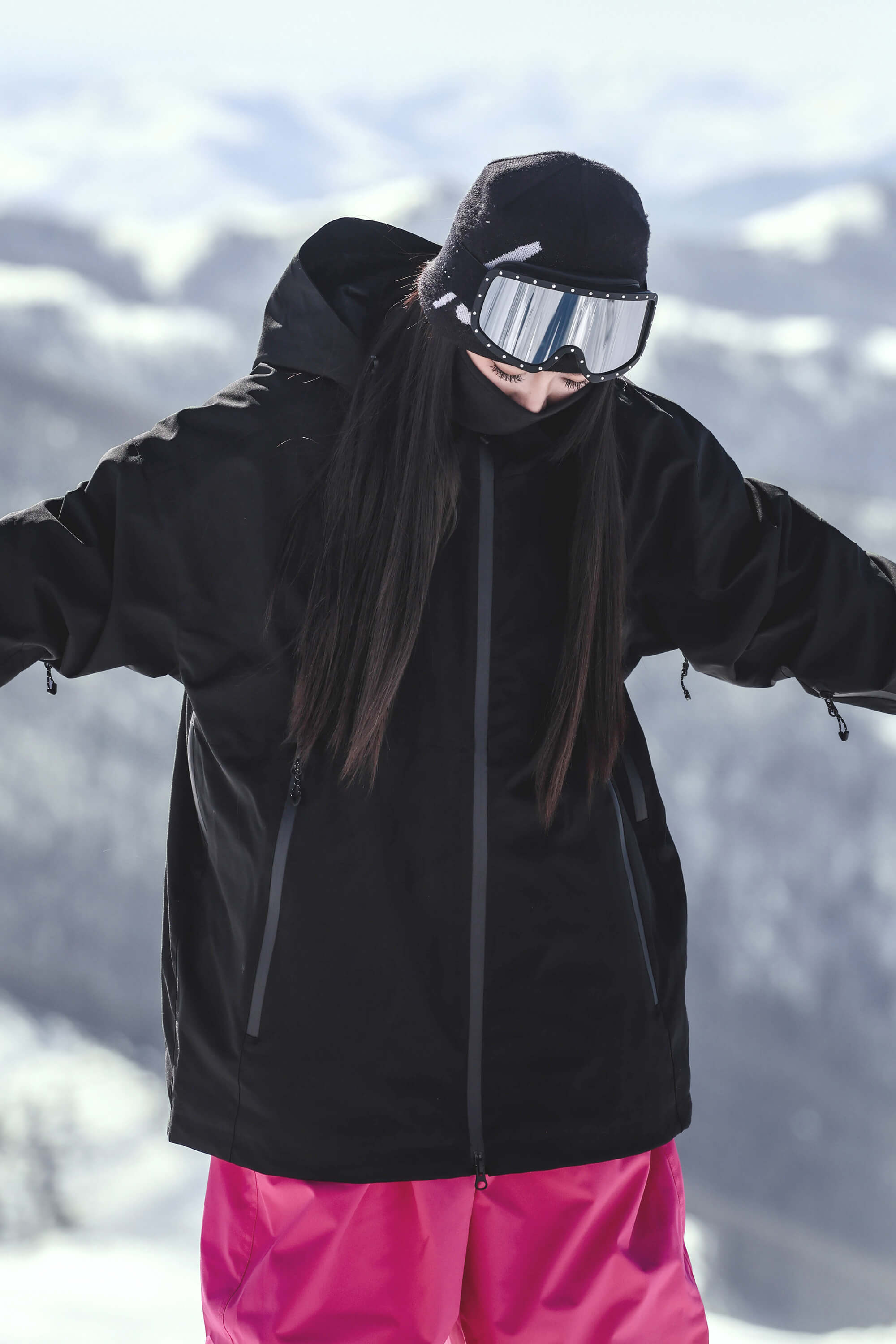 Women's Light Grey Fully-Sealed Dual-Vent Ski Jacket Minimalist Insulated Snow Jacket