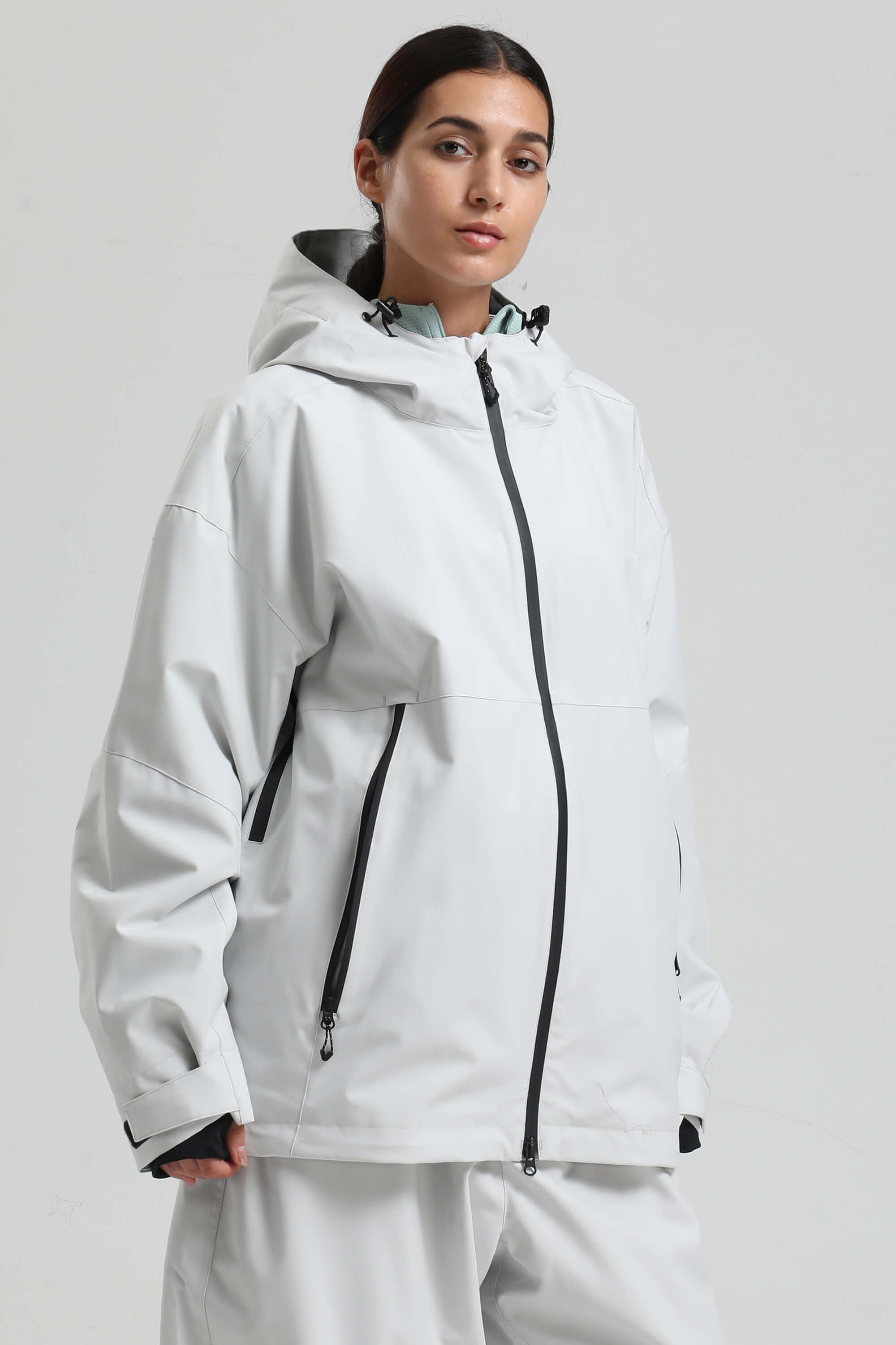 Women's Off White Fully-Sealed Dual-Vent Ski Jacket Minimalist Insulated Snow Jacket