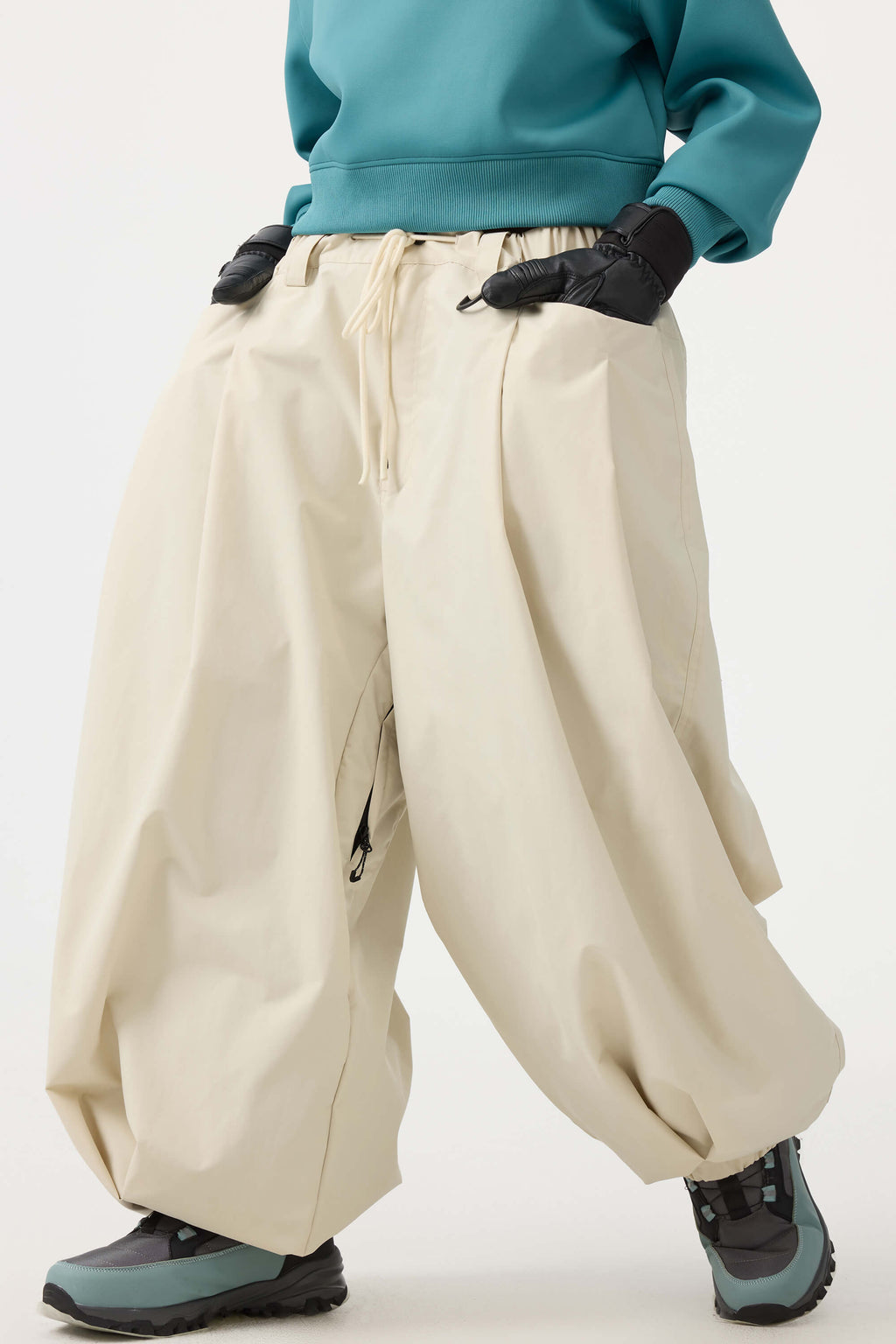 Women's Black Drawstring Baggy Ski Pants Balloon Snow Pants