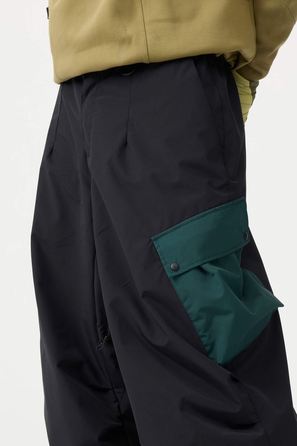 Men's Black Baggy Color-Blocked Ski Pants Cargo Pocket Snow Pants